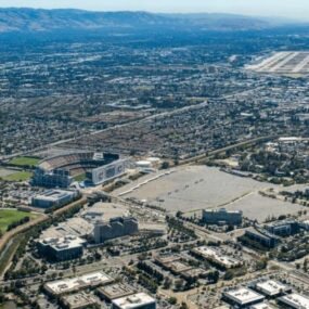 Aumento del salario mínimo en Silicon Valley: ¿Es suficiente?