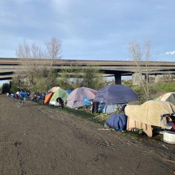 Campamento de personas sin hogar de Cherry Avenue