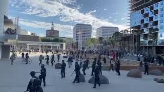 La policía de San José dispara balas de goma y rocía gas lacrimógeno durante la protesta de George Floyd