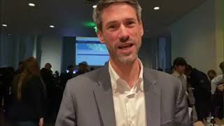 El candidato a alcalde de San José, Matt Mahan, reacciona a los resultados de las elecciones